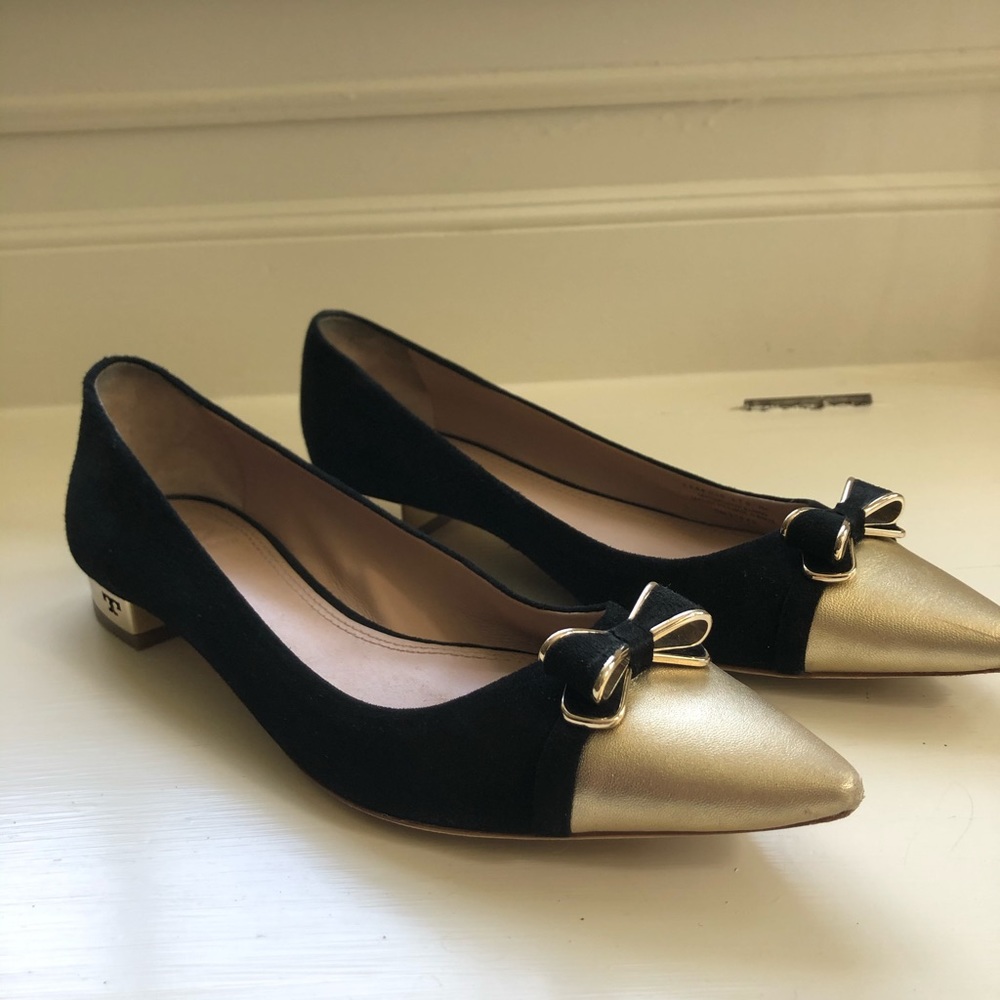 Tory Burch Belleville Black & Gold Pointy-Toe Flat